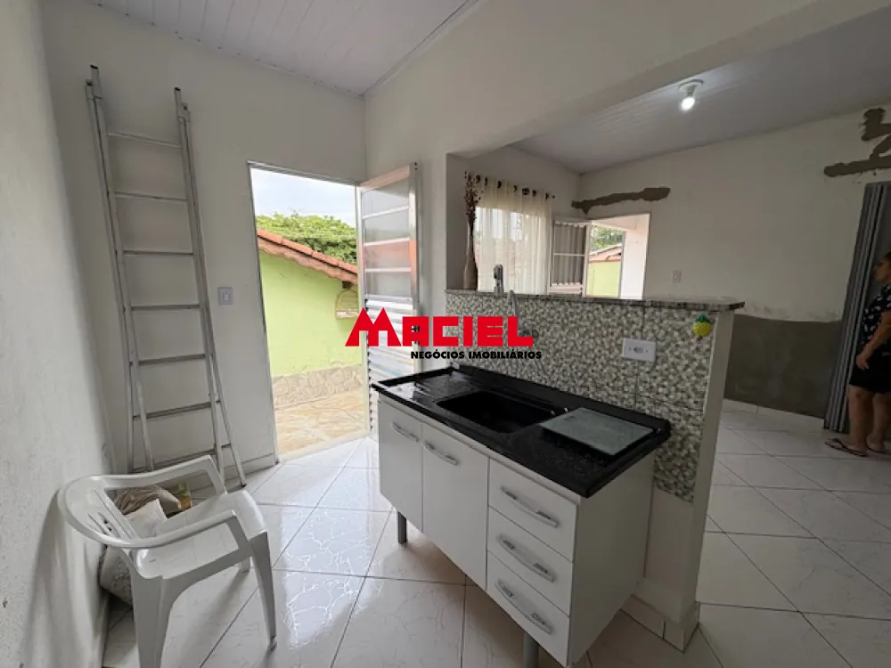Comprar Casa / Padr&atilde;o em S&atilde;o Jos&eacute; dos Campos R$ 750.000,00 - Foto 3