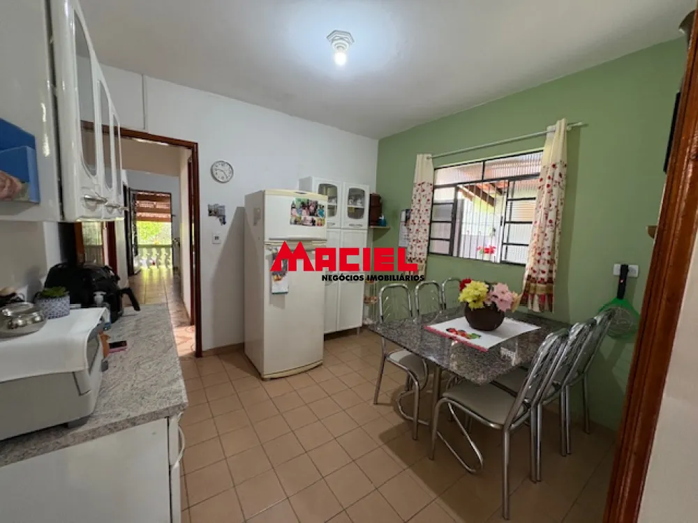 Comprar Casa / Padr&atilde;o em S&atilde;o Jos&eacute; dos Campos R$ 750.000,00 - Foto 13