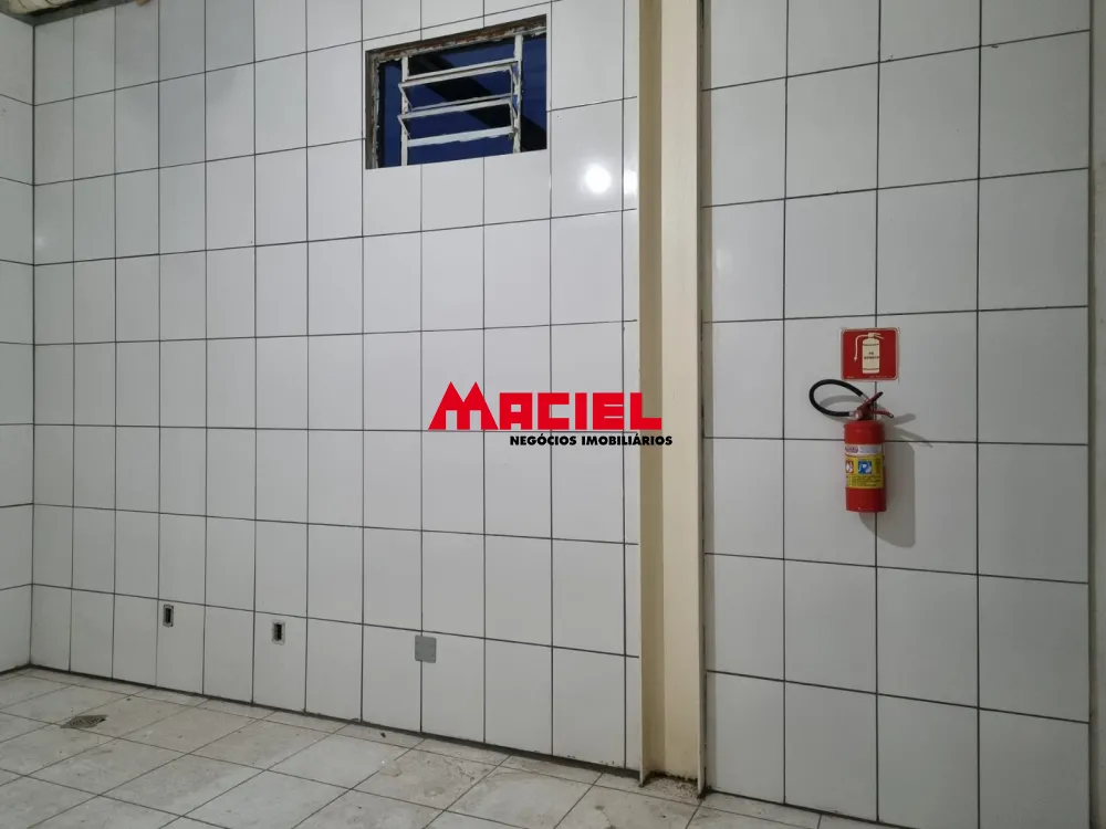 Alugar Comercial / Galp&atilde;o em Trememb&eacute; R$ 16.600,00 - Foto 29