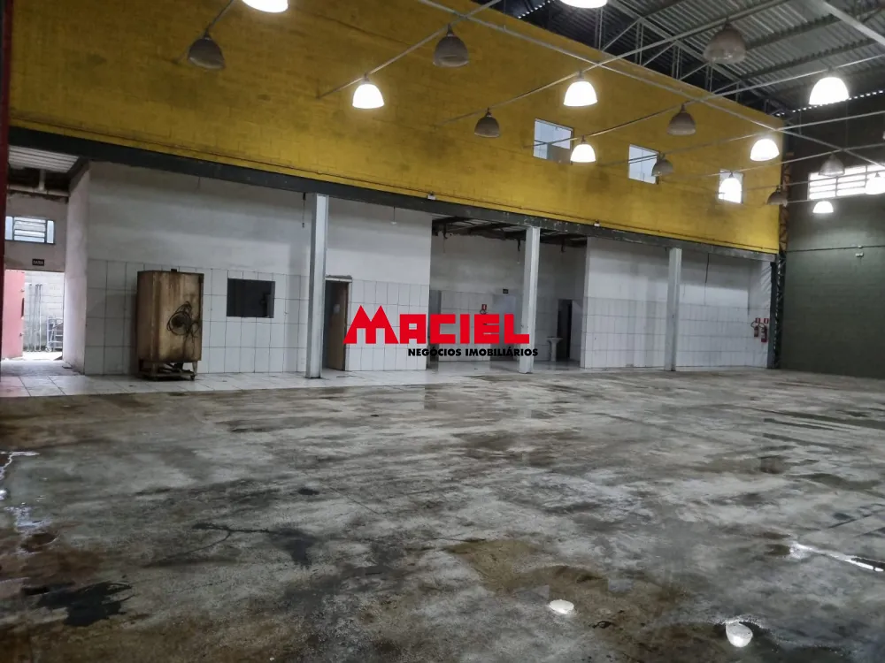 Alugar Comercial / Galp&atilde;o em Trememb&eacute; R$ 16.600,00 - Foto 8