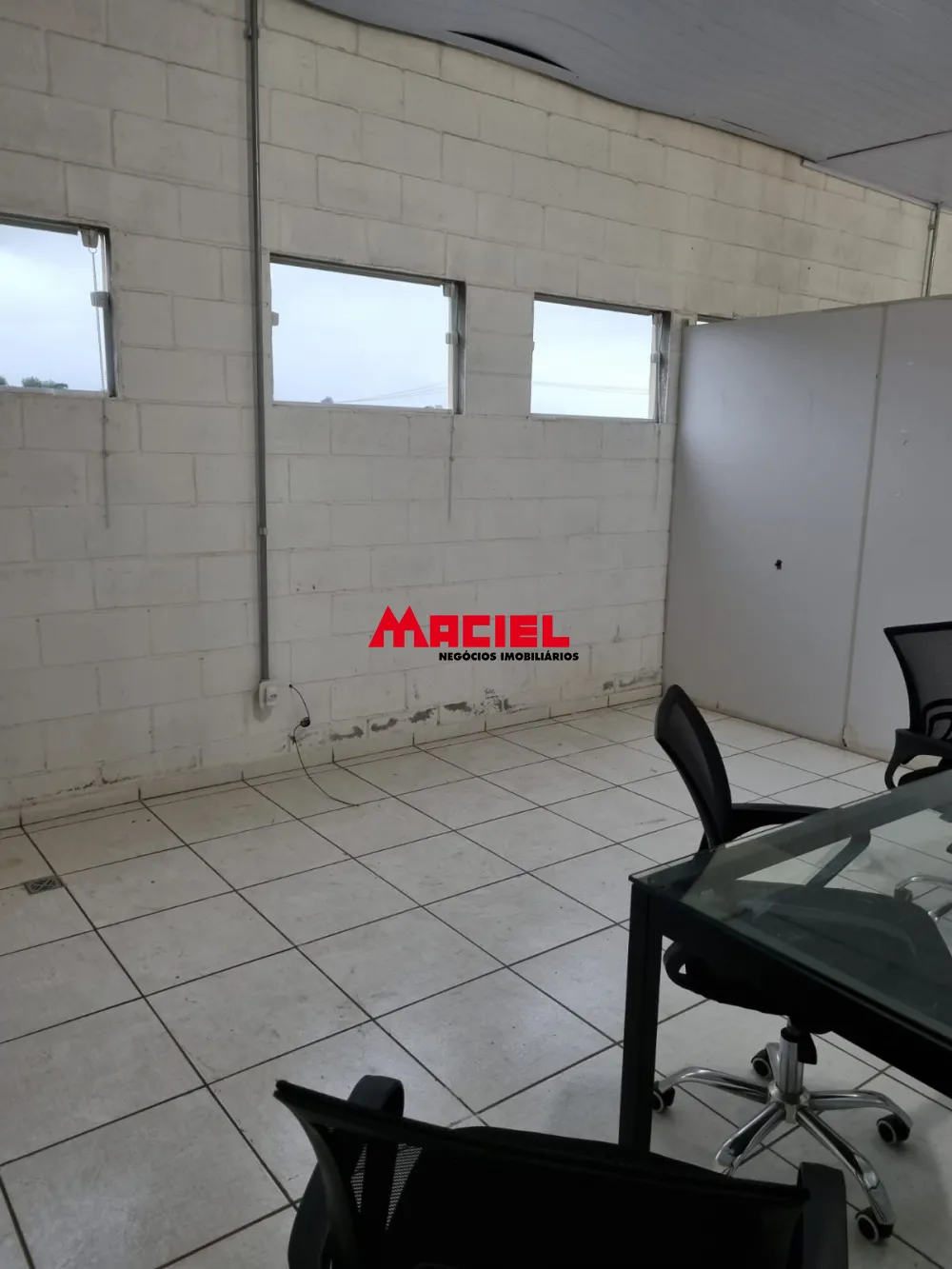 Alugar Comercial / Galp&atilde;o em Trememb&eacute; R$ 16.600,00 - Foto 43