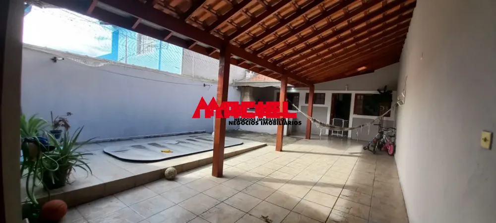Alugar Casa / Padr&atilde;o em S&atilde;o Jos&eacute; dos Campos R$ 2.400,00 - Foto 1