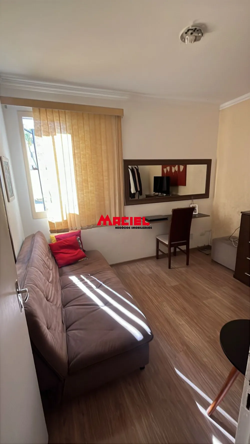 Comprar Apartamento / Padr&atilde;o em S&atilde;o Jos&eacute; dos Campos R$ 350.000,00 - Foto 3