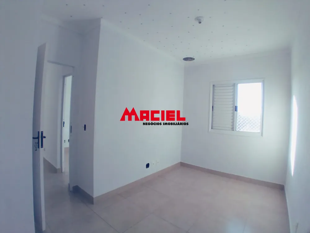 Alugar Apartamento / Padr&atilde;o em S&atilde;o Jos&eacute; dos Campos R$ 1.350,00 - Foto 4