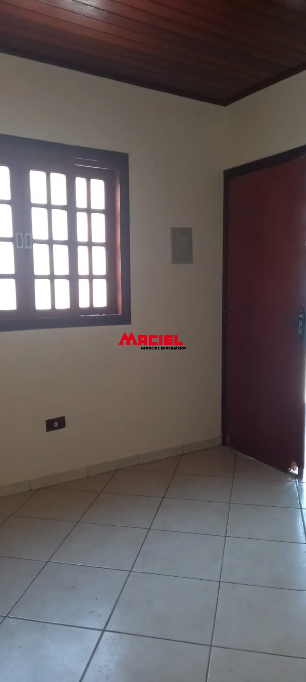Alugar Casa / Padr&atilde;o em S&atilde;o Jos&eacute; dos Campos R$ 4.600,00 - Foto 1