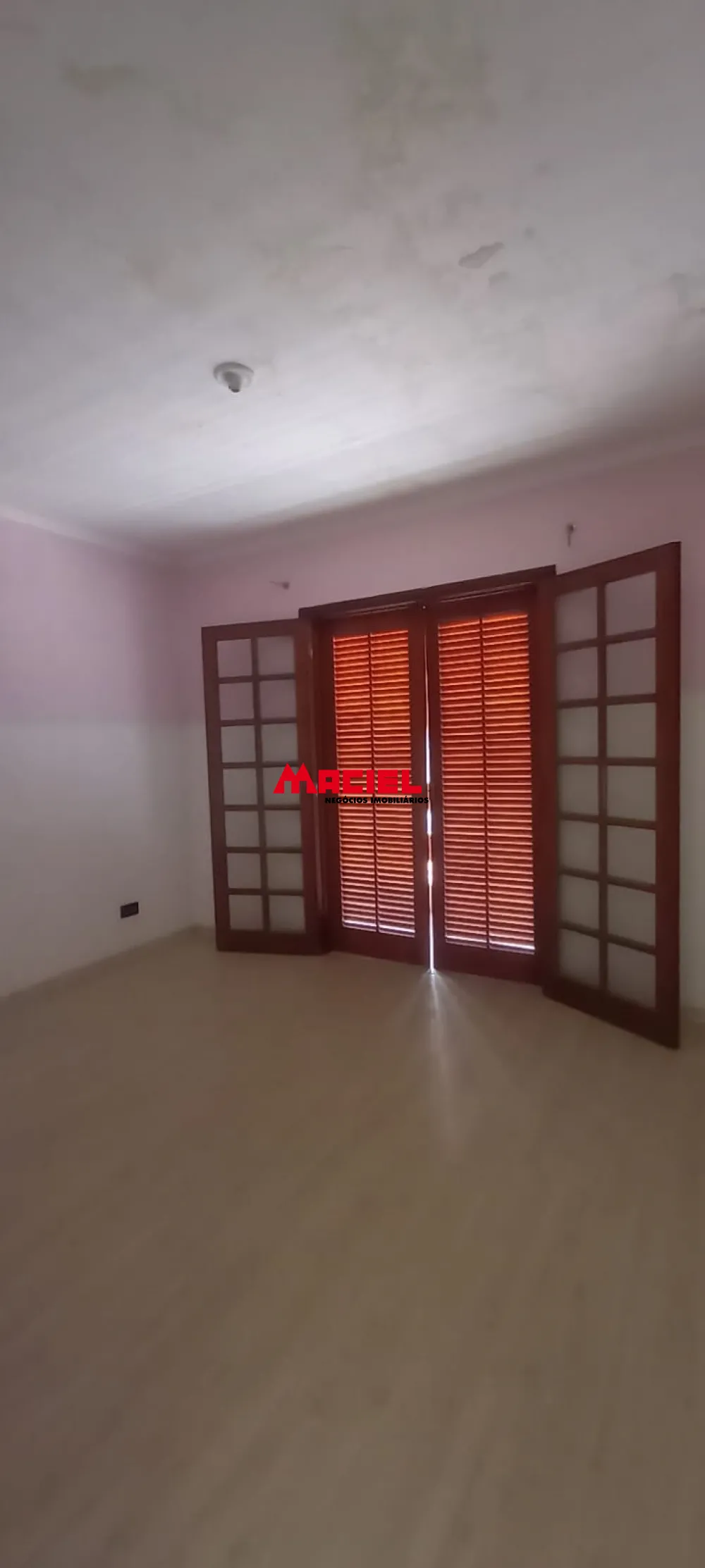 Alugar Casa / Padr&atilde;o em S&atilde;o Jos&eacute; dos Campos R$ 4.600,00 - Foto 5