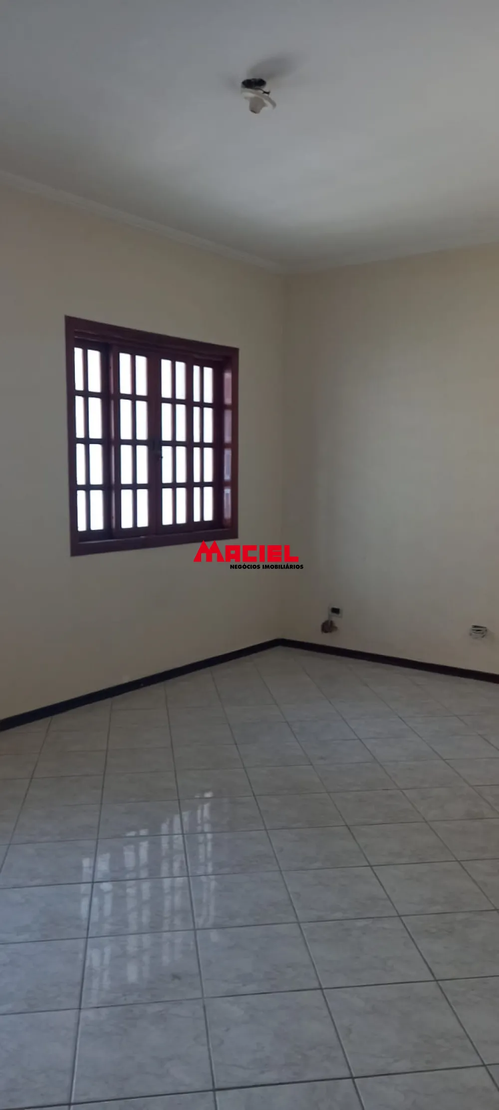 Alugar Casa / Padr&atilde;o em S&atilde;o Jos&eacute; dos Campos R$ 4.600,00 - Foto 11