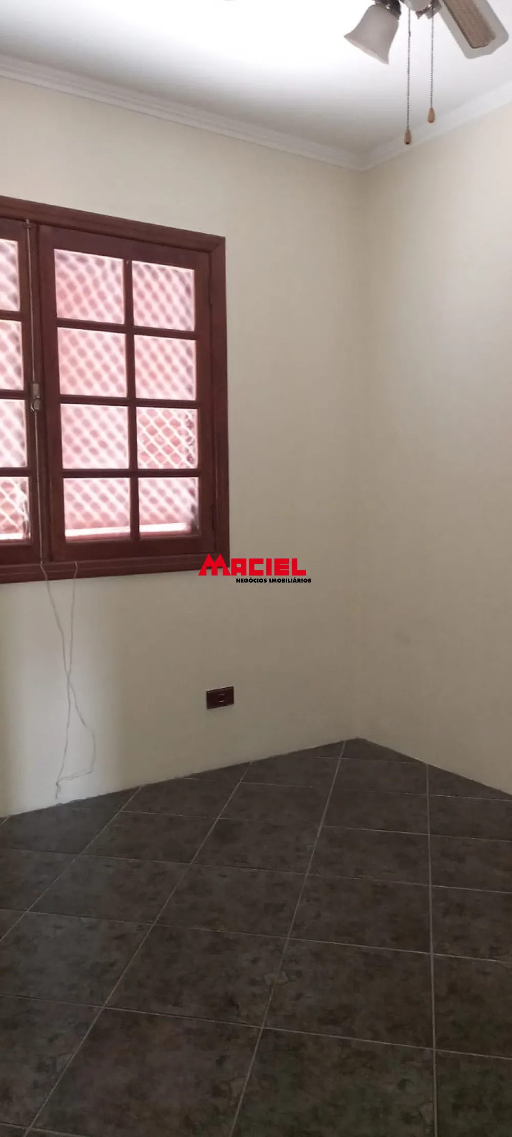 Alugar Casa / Padr&atilde;o em S&atilde;o Jos&eacute; dos Campos R$ 4.600,00 - Foto 26
