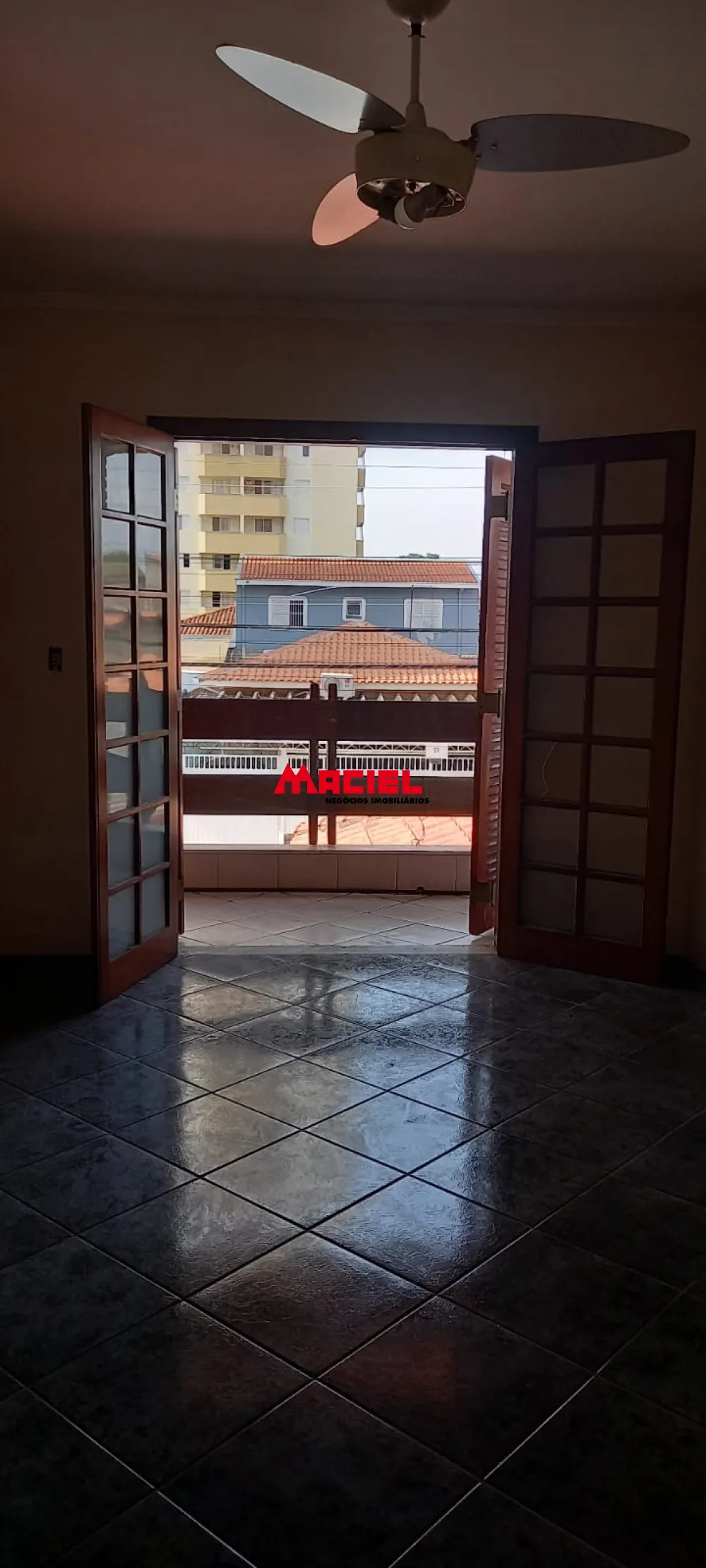 Alugar Casa / Padr&atilde;o em S&atilde;o Jos&eacute; dos Campos R$ 4.600,00 - Foto 39
