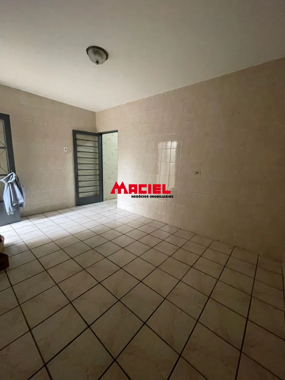 Alugar Casa / Padr&atilde;o em S&atilde;o Jos&eacute; dos Campos R$ 2.500,00 - Foto 5