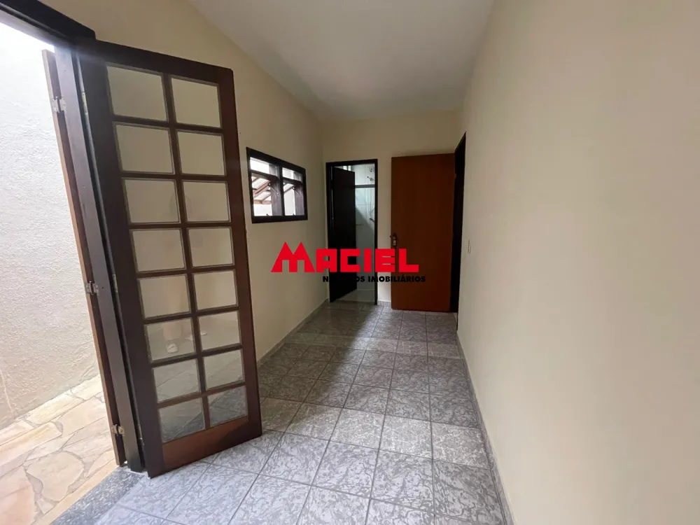 Alugar Casa / Padr&atilde;o em S&atilde;o Jos&eacute; dos Campos R$ 2.500,00 - Foto 6