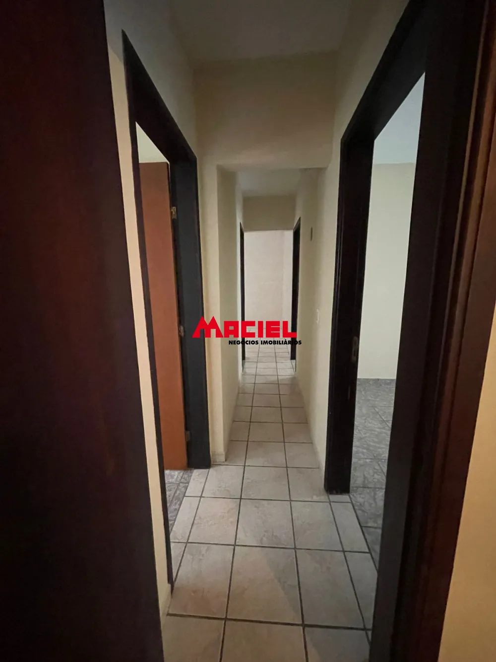 Alugar Casa / Padr&atilde;o em S&atilde;o Jos&eacute; dos Campos R$ 2.500,00 - Foto 8