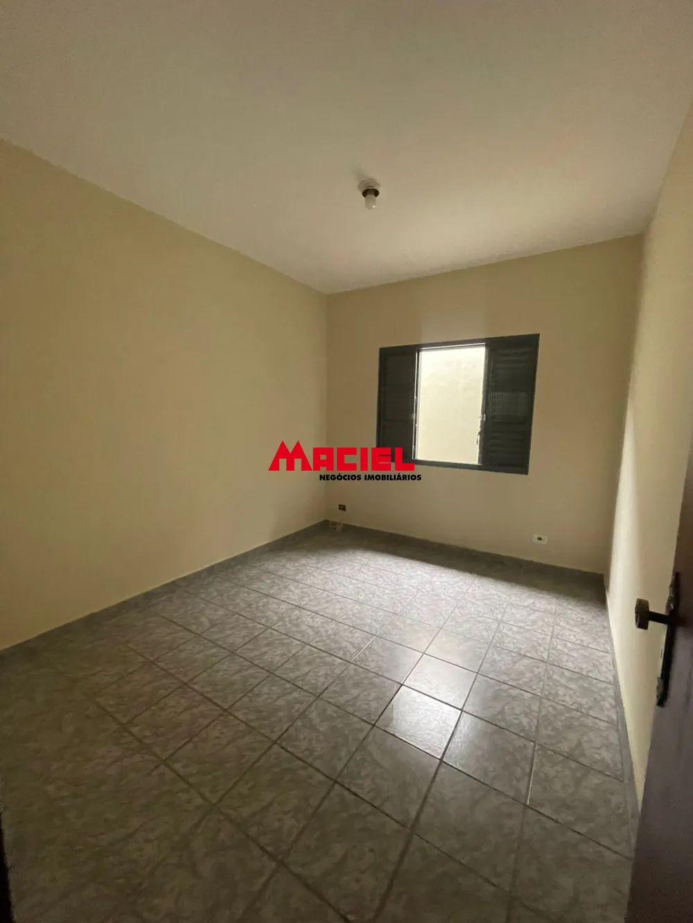 Alugar Casa / Padr&atilde;o em S&atilde;o Jos&eacute; dos Campos R$ 2.500,00 - Foto 9