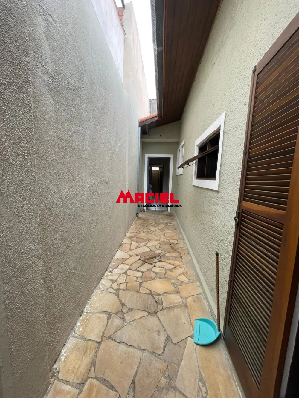 Alugar Casa / Padr&atilde;o em S&atilde;o Jos&eacute; dos Campos R$ 2.500,00 - Foto 16