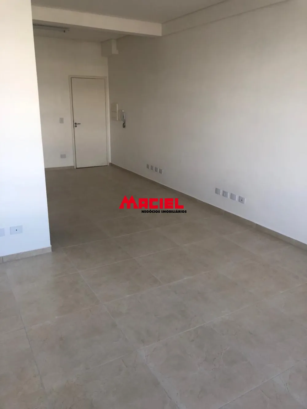 Alugar Comercial / Sala em Edif&iacute;cio/Condom&iacute;nio em S&atilde;o Jos&eacute; dos Campos R$ 1.000,00 - Foto 3