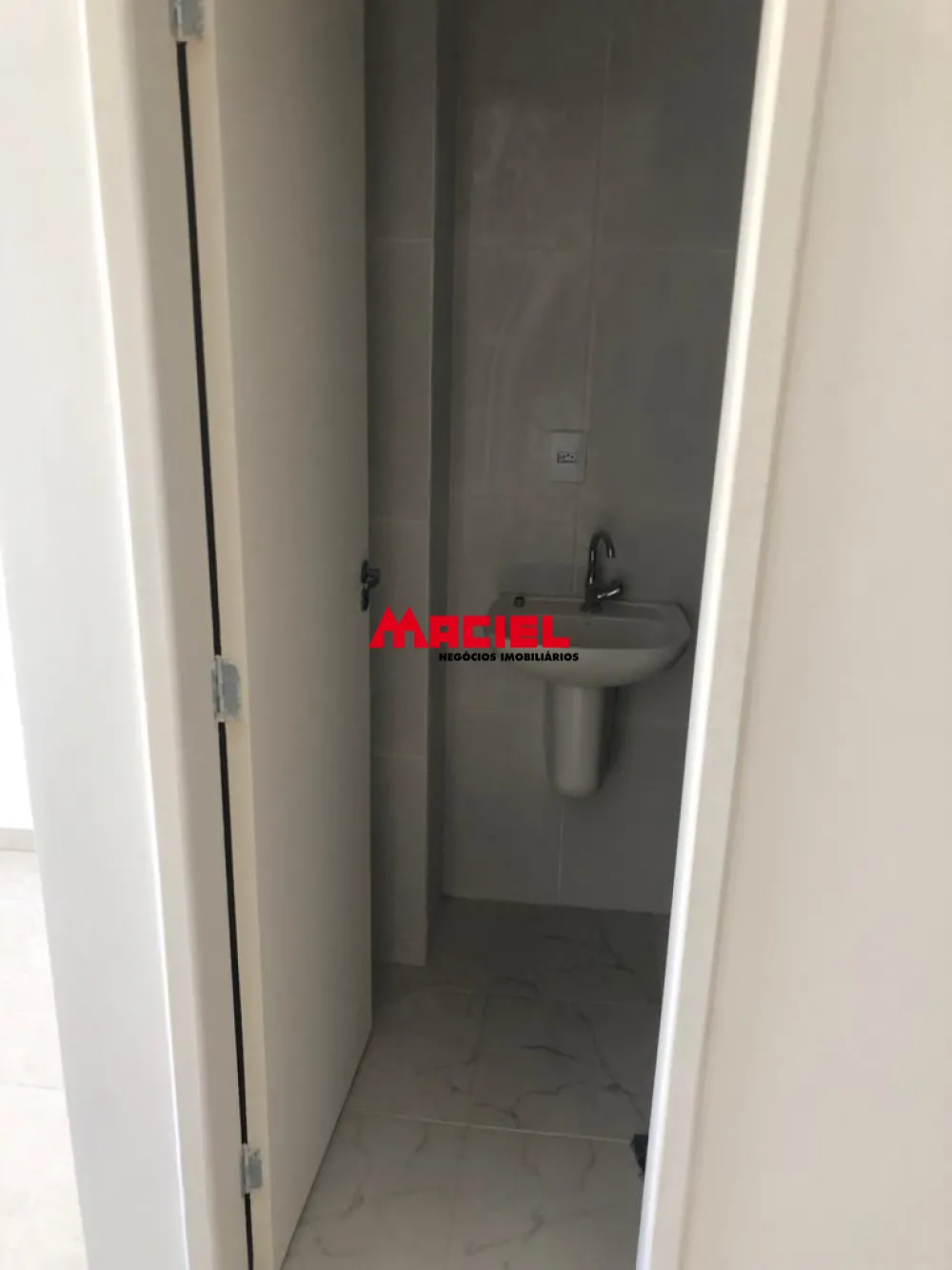 Alugar Comercial / Sala em Edif&iacute;cio/Condom&iacute;nio em S&atilde;o Jos&eacute; dos Campos R$ 1.000,00 - Foto 5