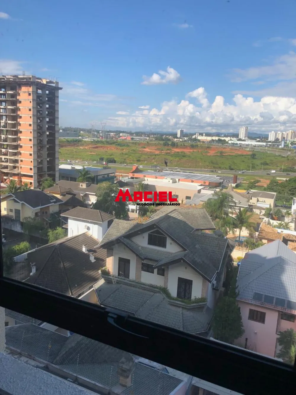 Alugar Comercial / Sala em Edif&iacute;cio/Condom&iacute;nio em S&atilde;o Jos&eacute; dos Campos R$ 1.000,00 - Foto 10