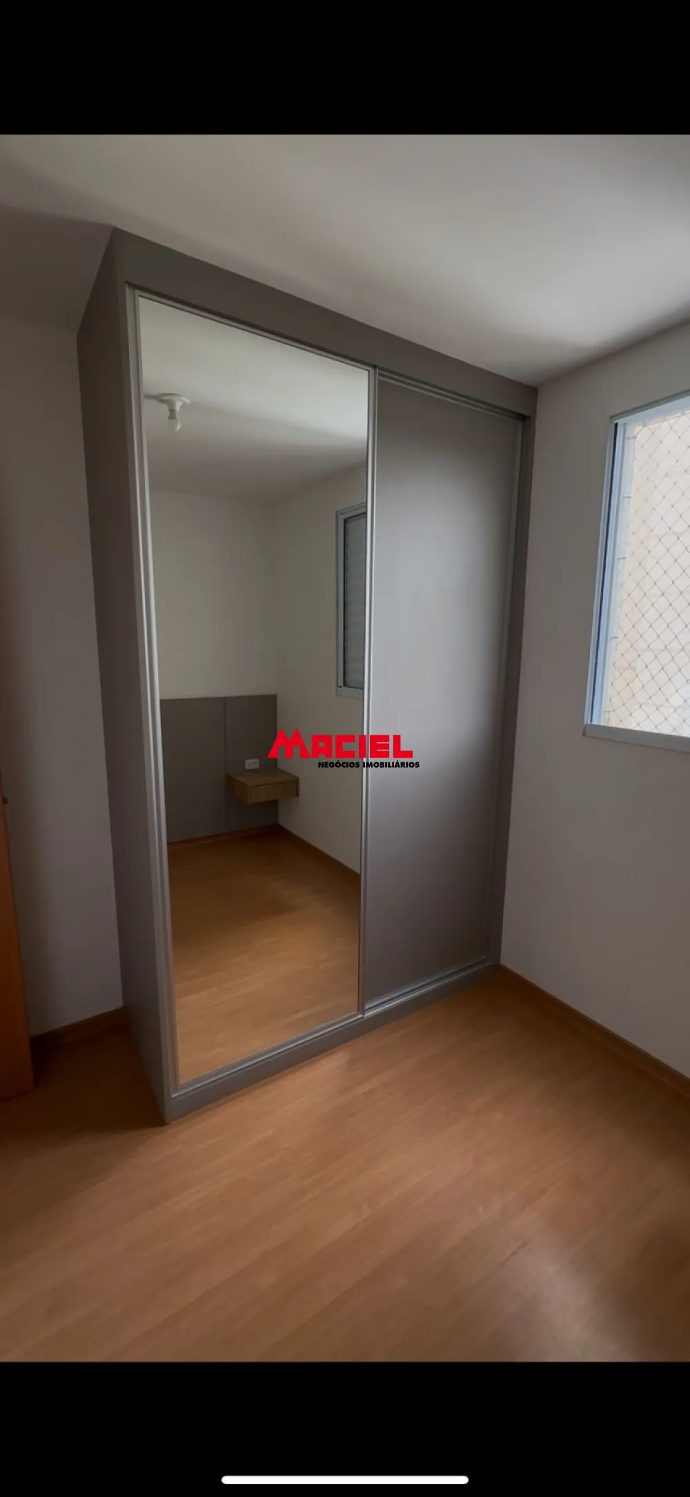 Alugar Apartamento / Padr&atilde;o em S&atilde;o Jos&eacute; dos Campos R$ 2.500,00 - Foto 4