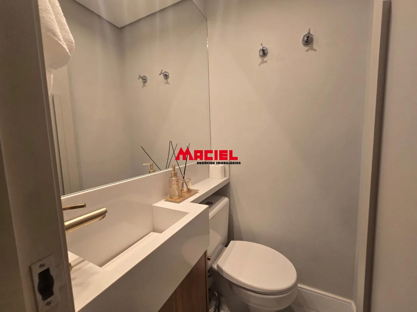 Comprar Apartamento / Padr&atilde;o em S&atilde;o Jos&eacute; dos Campos R$ 1.500.000,00 - Foto 4