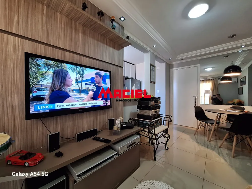 Comprar Apartamento / Padr&atilde;o em S&atilde;o Jos&eacute; dos Campos R$ 355.000,00 - Foto 2