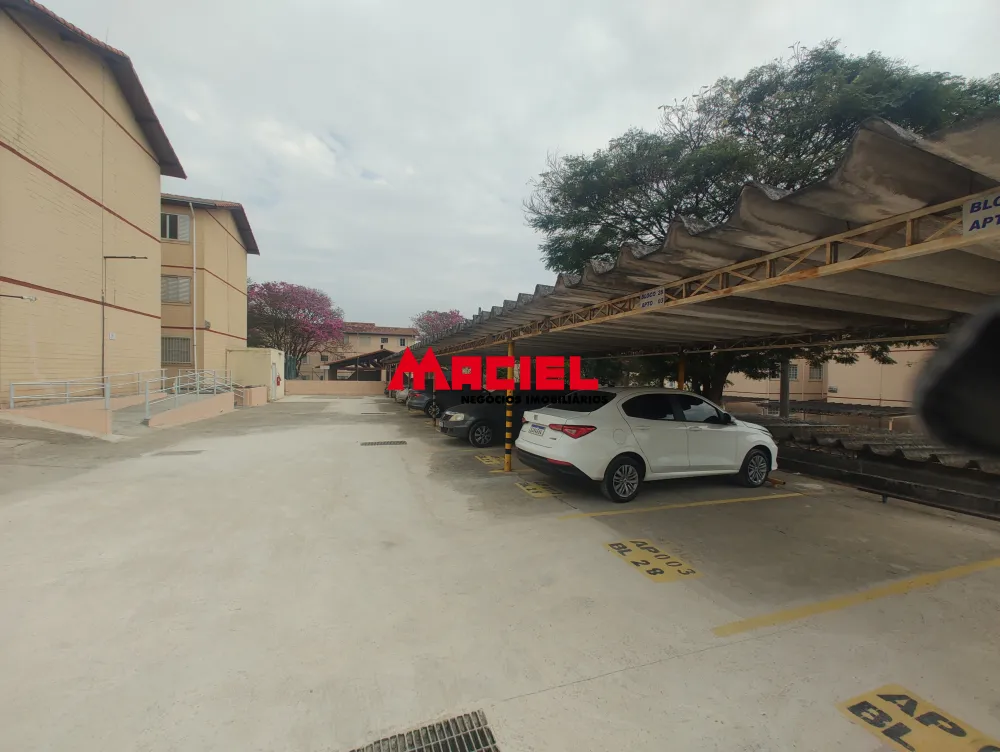 Comprar Apartamento / Padr&atilde;o em S&atilde;o Jos&eacute; dos Campos R$ 385.000,00 - Foto 2