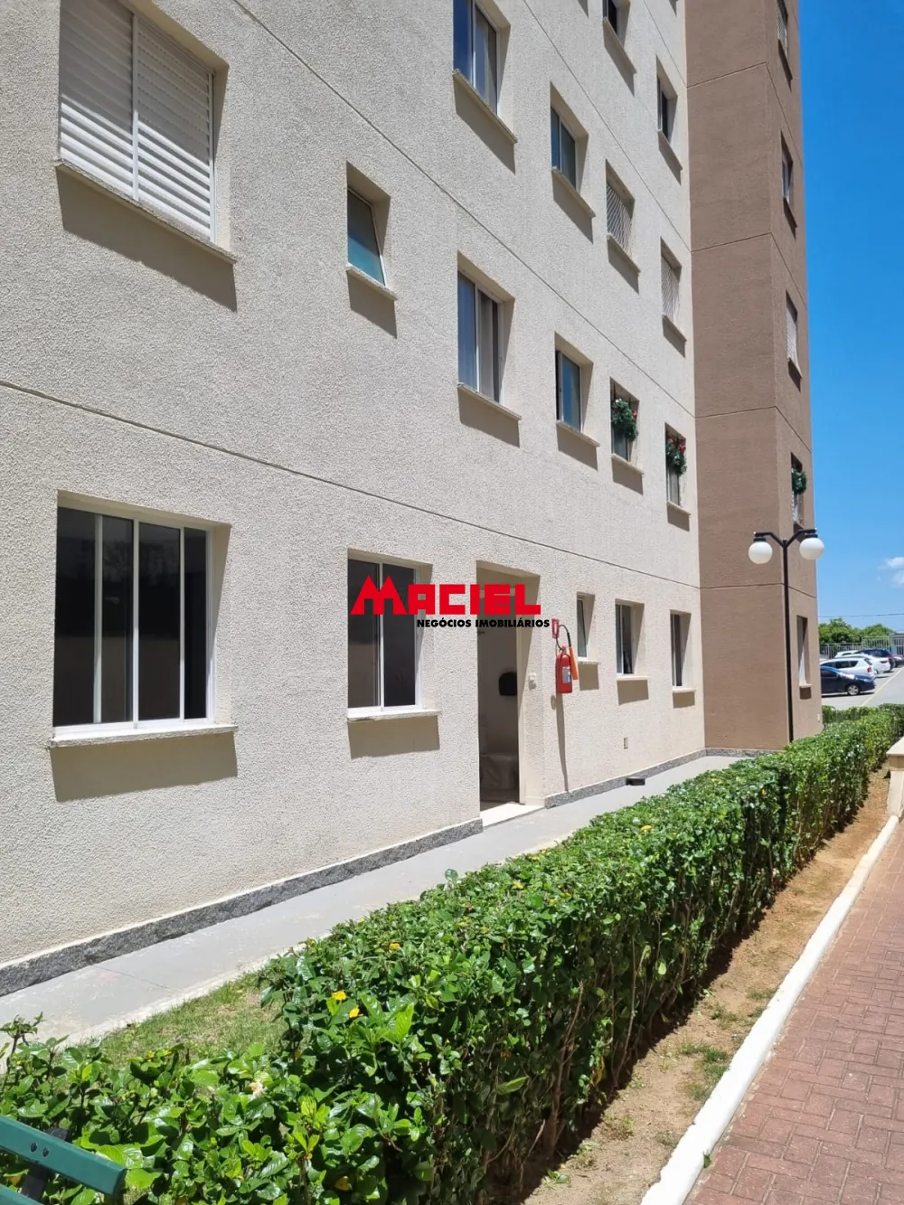 Alugar Apartamento / Padr&atilde;o em S&atilde;o Jos&eacute; dos Campos R$ 1.350,00 - Foto 5