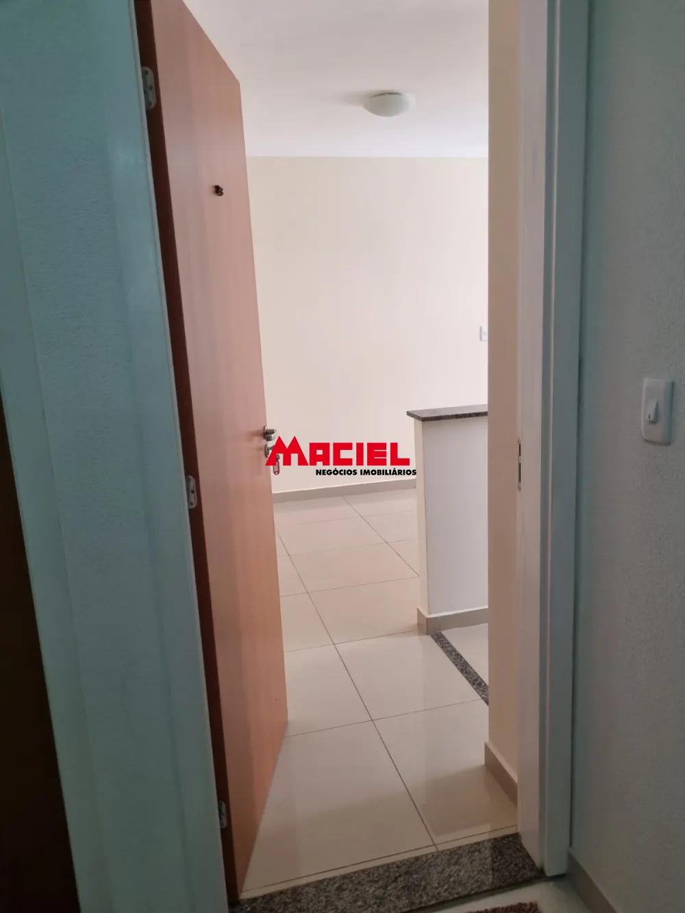Alugar Apartamento / Padr&atilde;o em S&atilde;o Jos&eacute; dos Campos R$ 1.350,00 - Foto 9