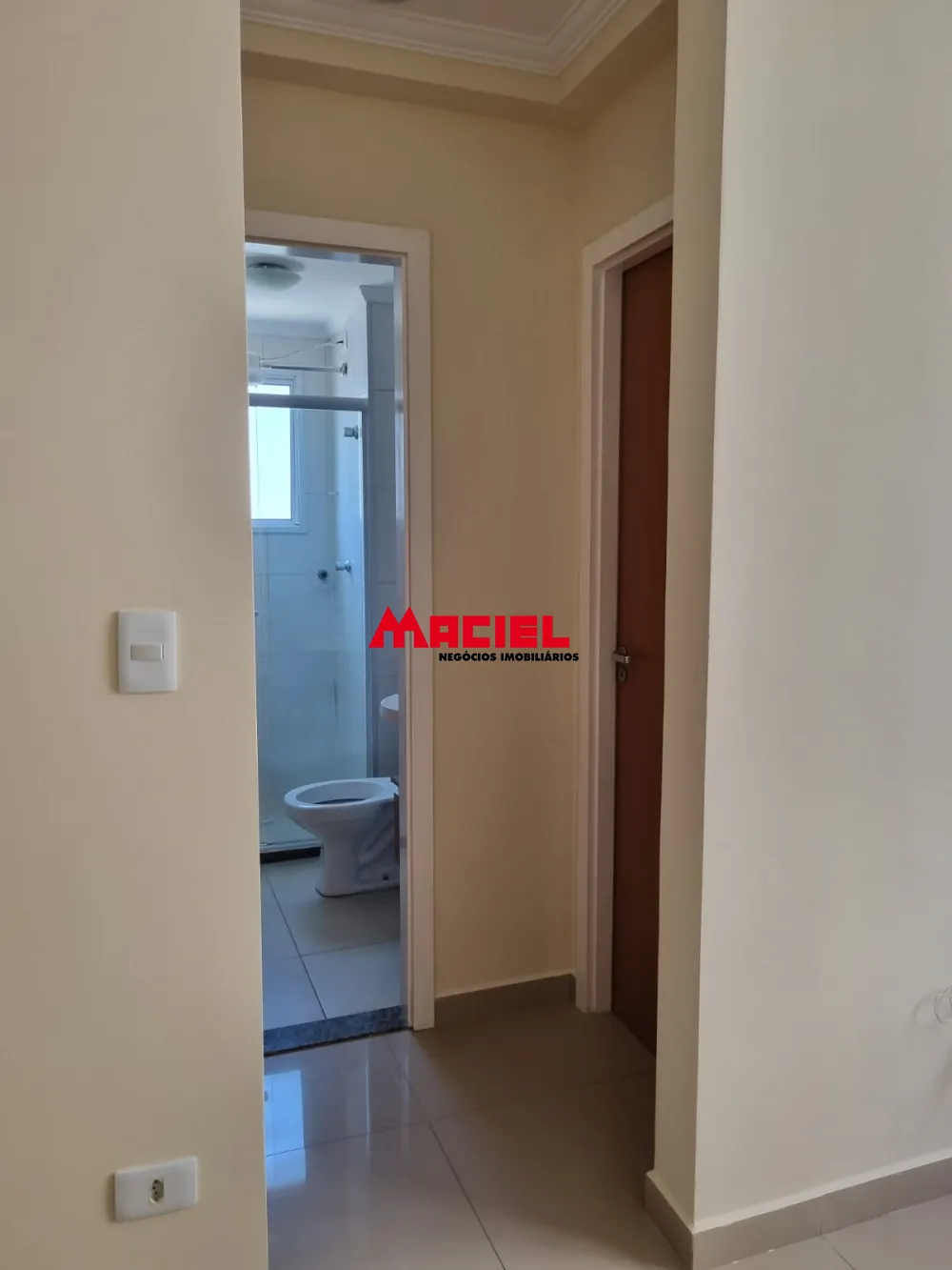 Alugar Apartamento / Padr&atilde;o em S&atilde;o Jos&eacute; dos Campos R$ 1.350,00 - Foto 18