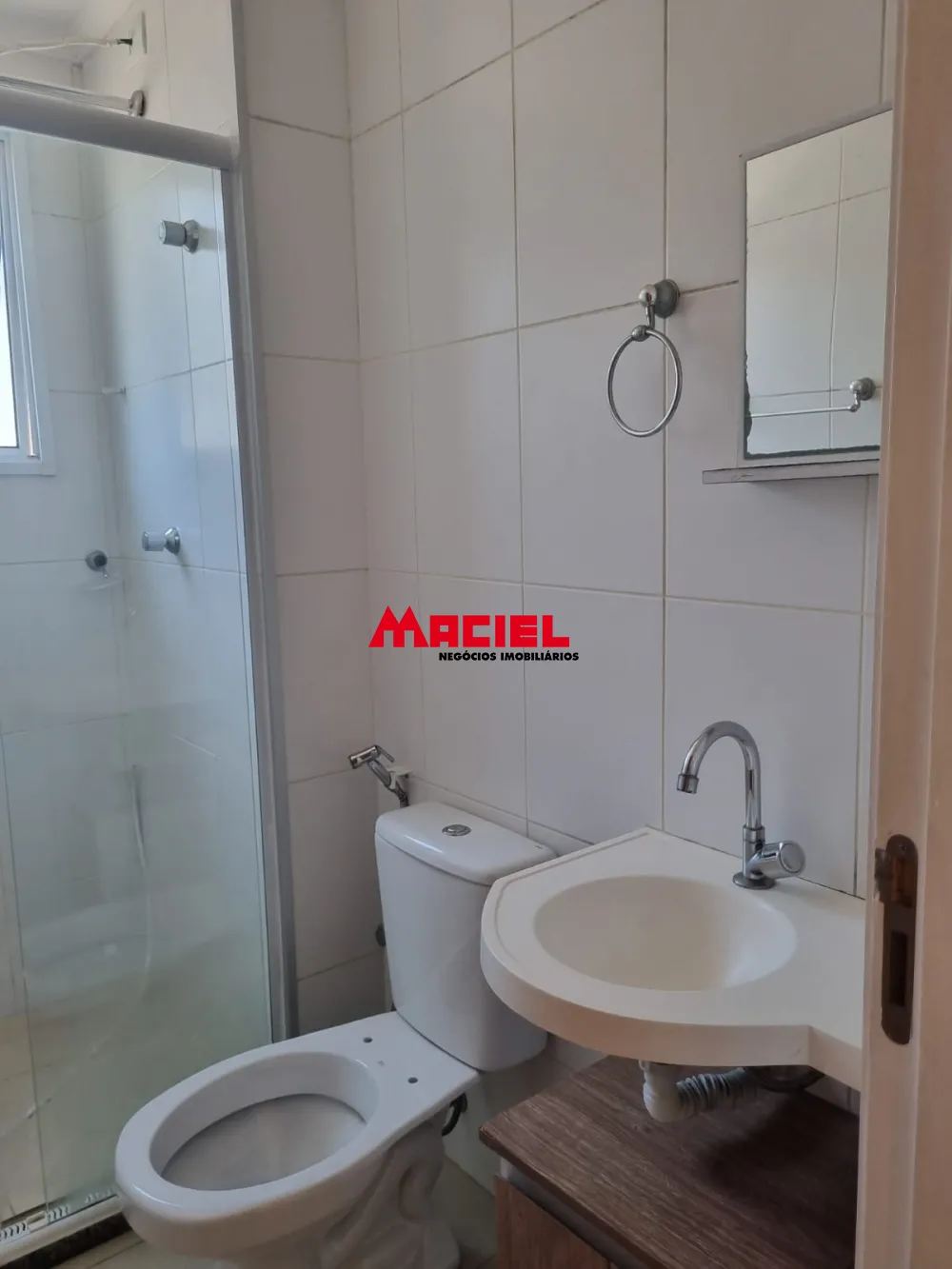 Alugar Apartamento / Padr&atilde;o em S&atilde;o Jos&eacute; dos Campos R$ 1.350,00 - Foto 19