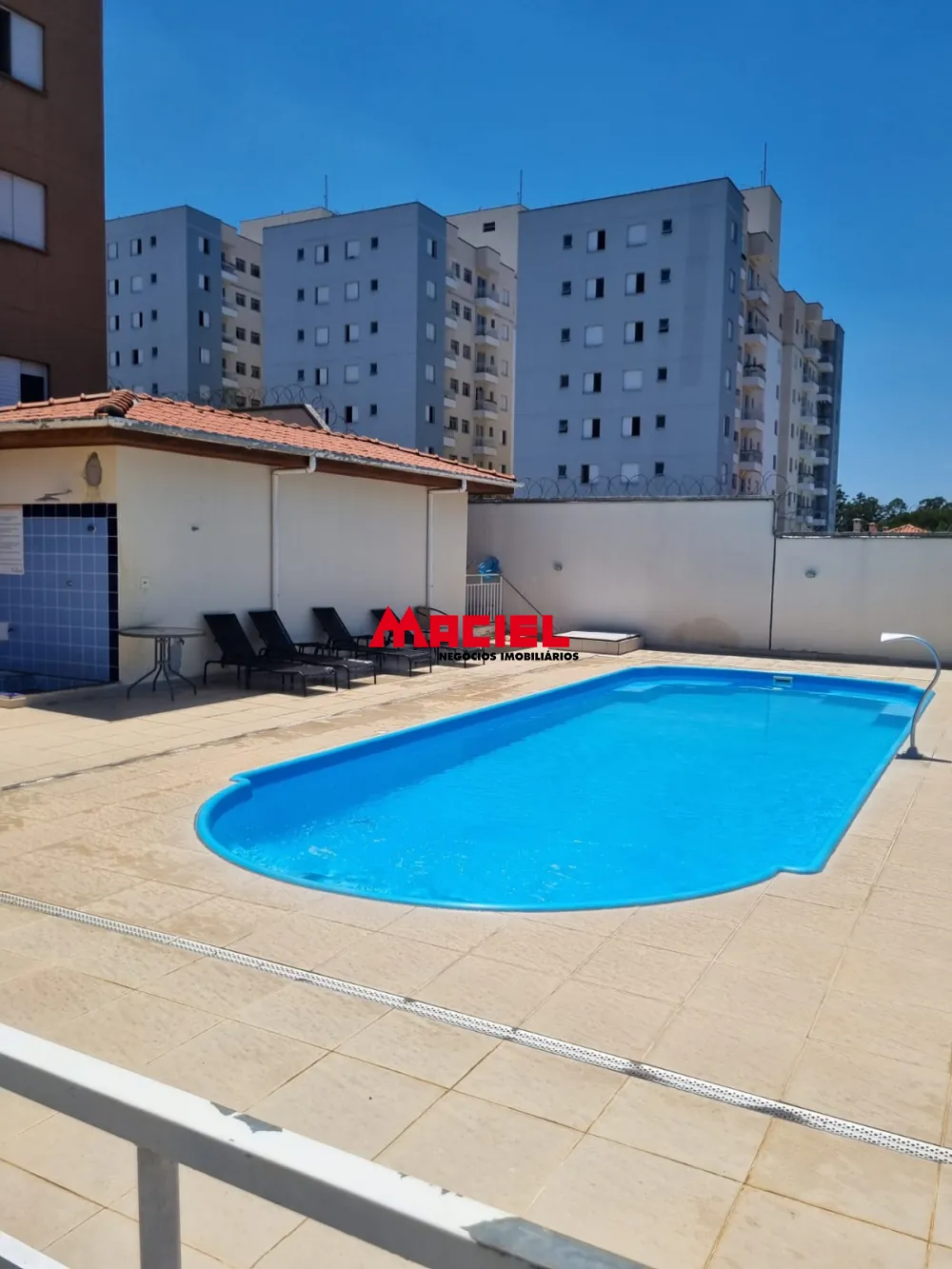 Alugar Apartamento / Padr&atilde;o em S&atilde;o Jos&eacute; dos Campos R$ 1.350,00 - Foto 32