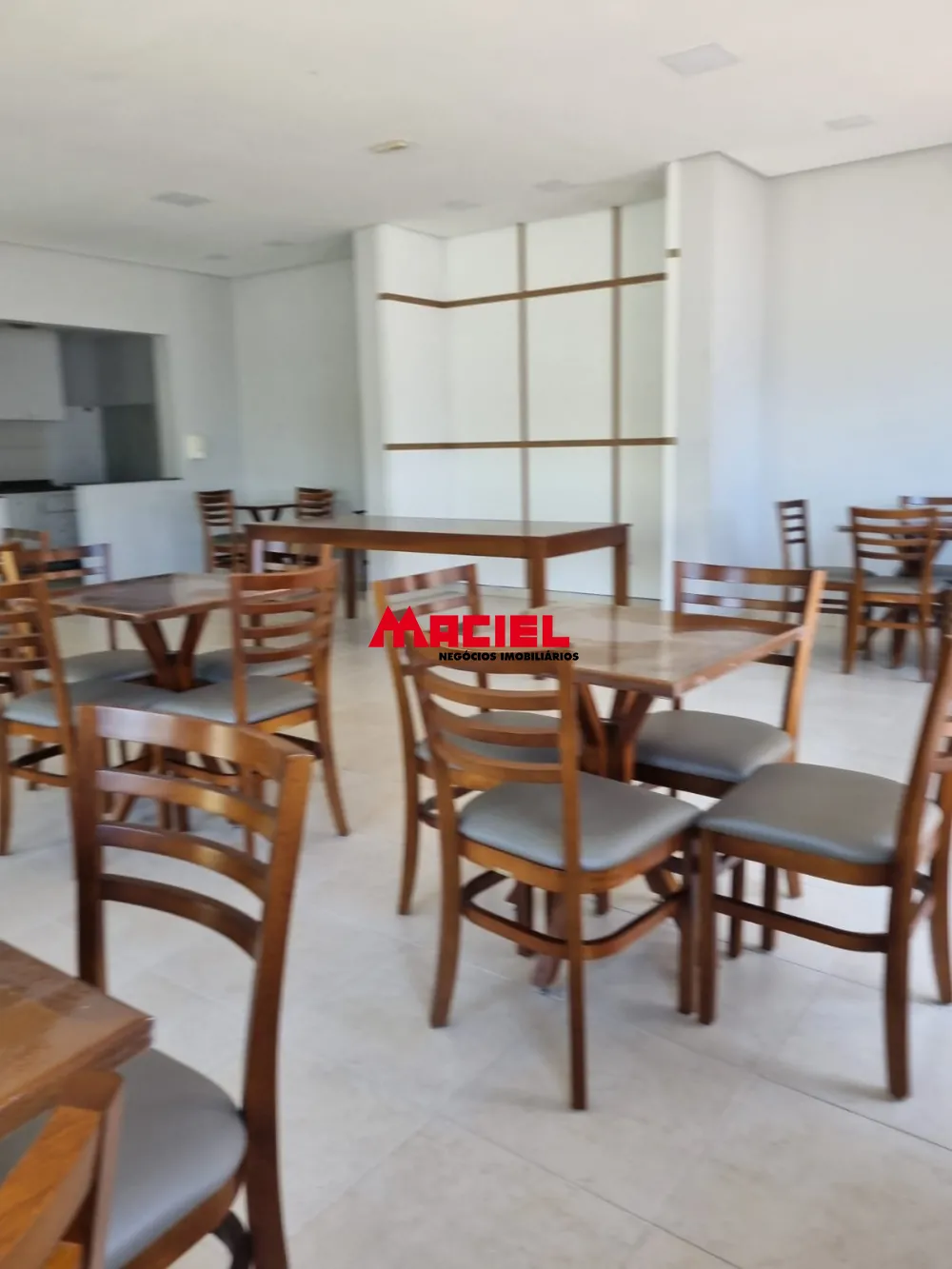 Alugar Apartamento / Padr&atilde;o em S&atilde;o Jos&eacute; dos Campos R$ 1.350,00 - Foto 35