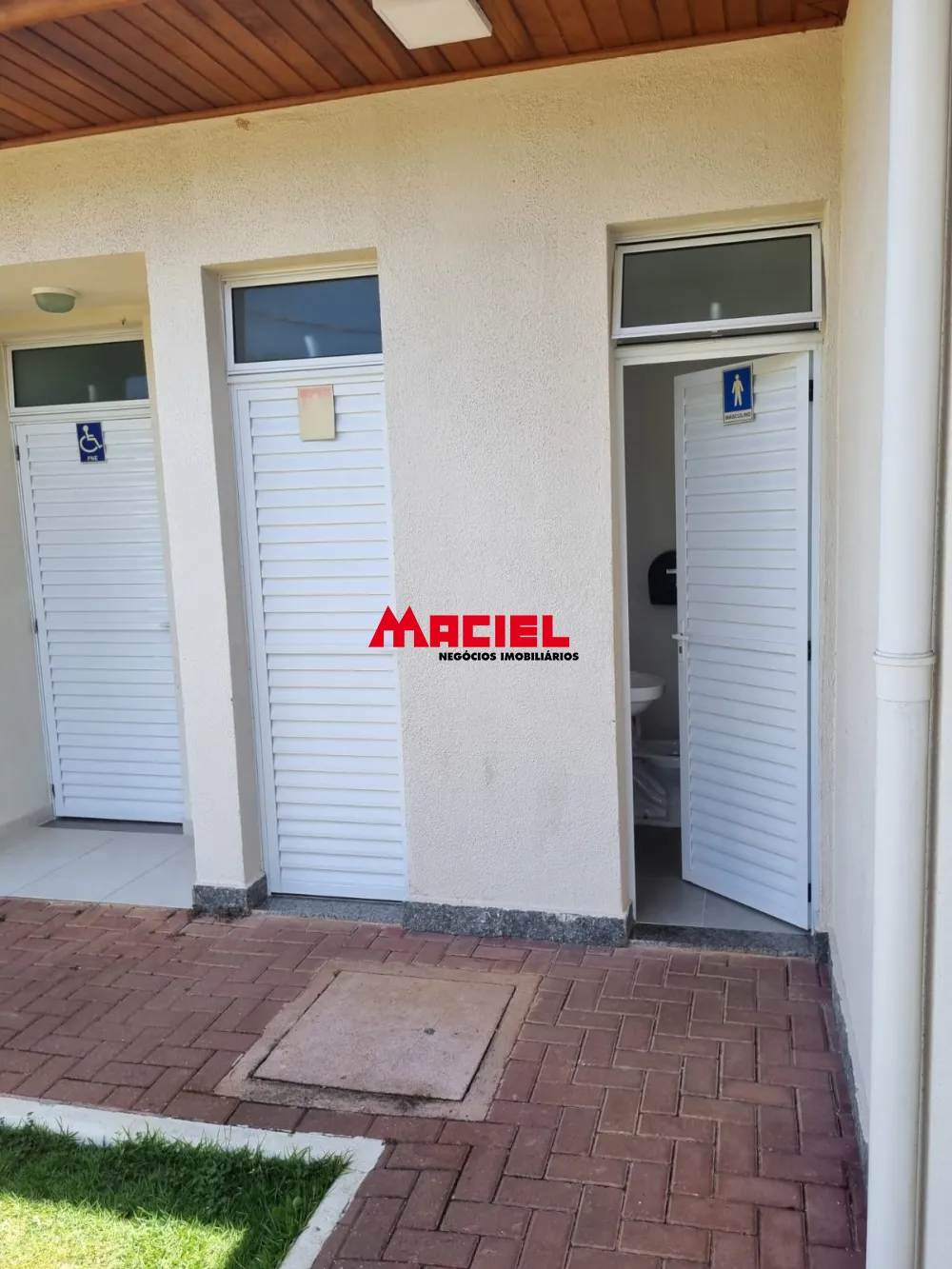 Alugar Apartamento / Padr&atilde;o em S&atilde;o Jos&eacute; dos Campos R$ 1.350,00 - Foto 42