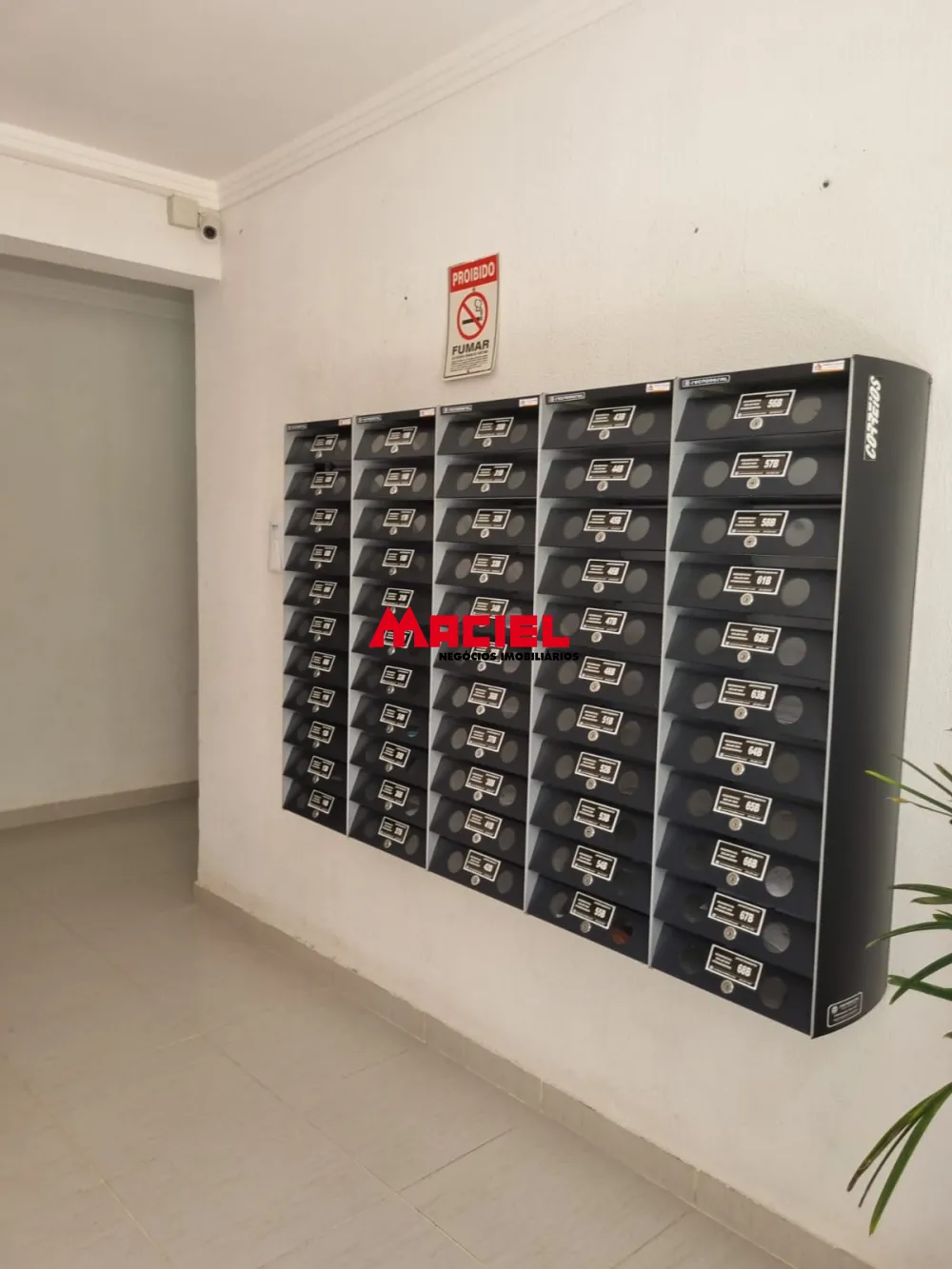 Alugar Apartamento / Padr&atilde;o em S&atilde;o Jos&eacute; dos Campos R$ 1.350,00 - Foto 47