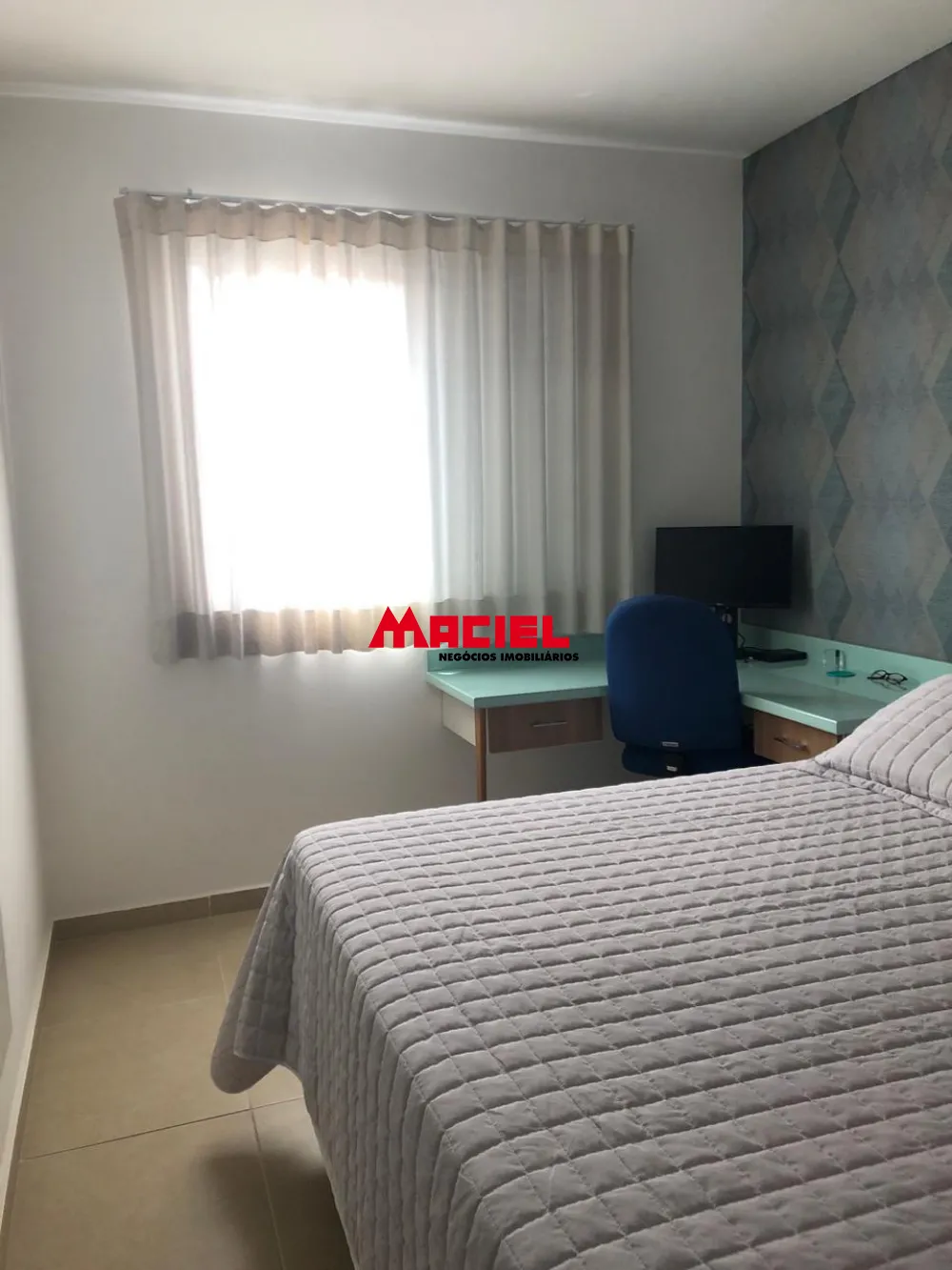 Alugar Apartamento / Padr&atilde;o em S&atilde;o Jos&eacute; dos Campos R$ 1.800,00 - Foto 8