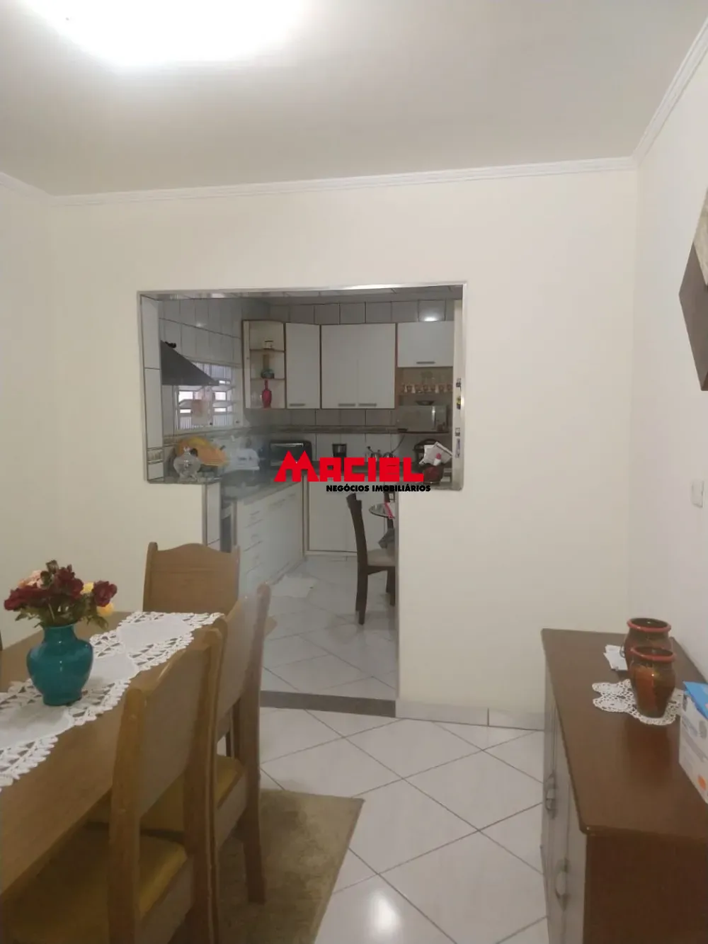 Comprar Casa / Padr&atilde;o em S&atilde;o Jos&eacute; dos Campos R$ 800.000,00 - Foto 3