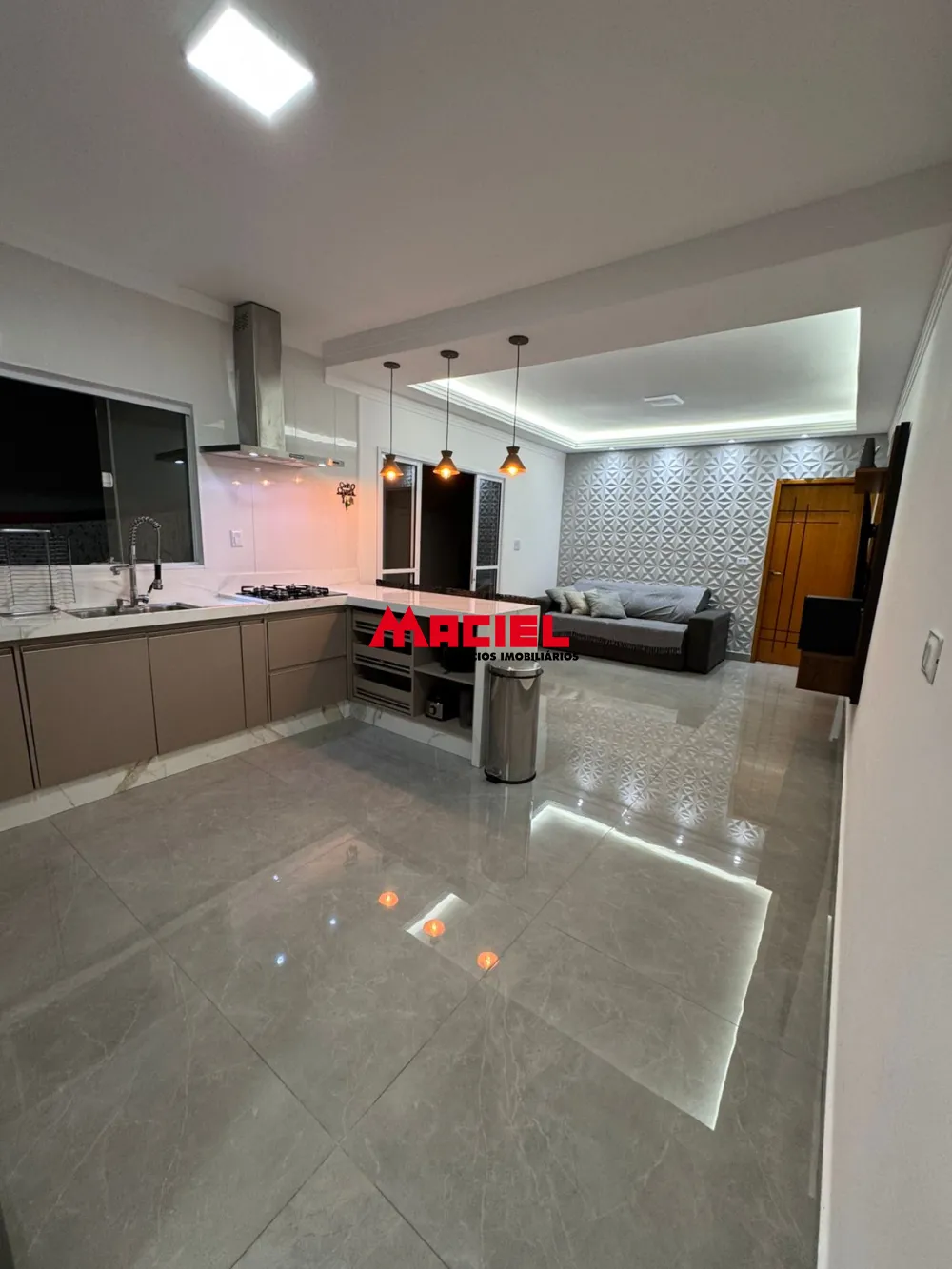 Comprar Casa / Padr&atilde;o em S&atilde;o Jos&eacute; dos Campos R$ 420.000,00 - Foto 1