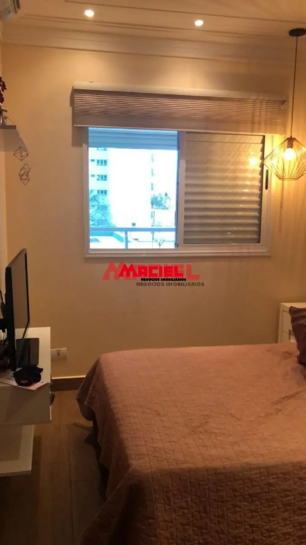 Alugar Apartamento / Padr&atilde;o em S&atilde;o Jos&eacute; dos Campos R$ 13.500,00 - Foto 1