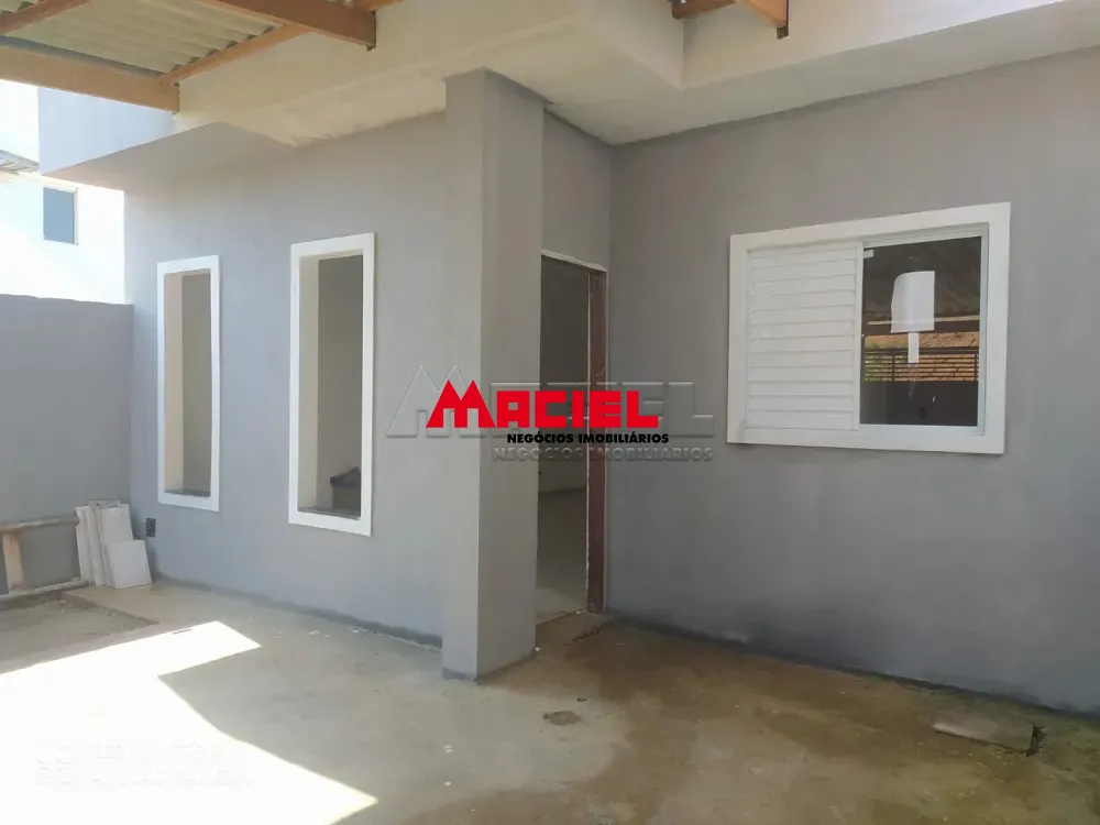 Alugar Casa / Padr&atilde;o em S&atilde;o Jos&eacute; dos Campos R$ 2.500,00 - Foto 1