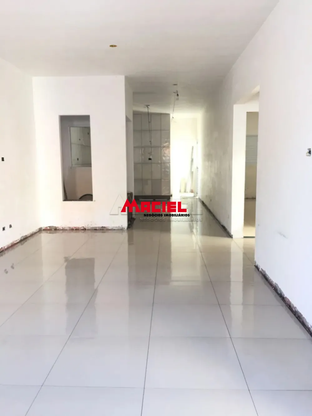 Alugar Casa / Padr&atilde;o em S&atilde;o Jos&eacute; dos Campos R$ 2.500,00 - Foto 3