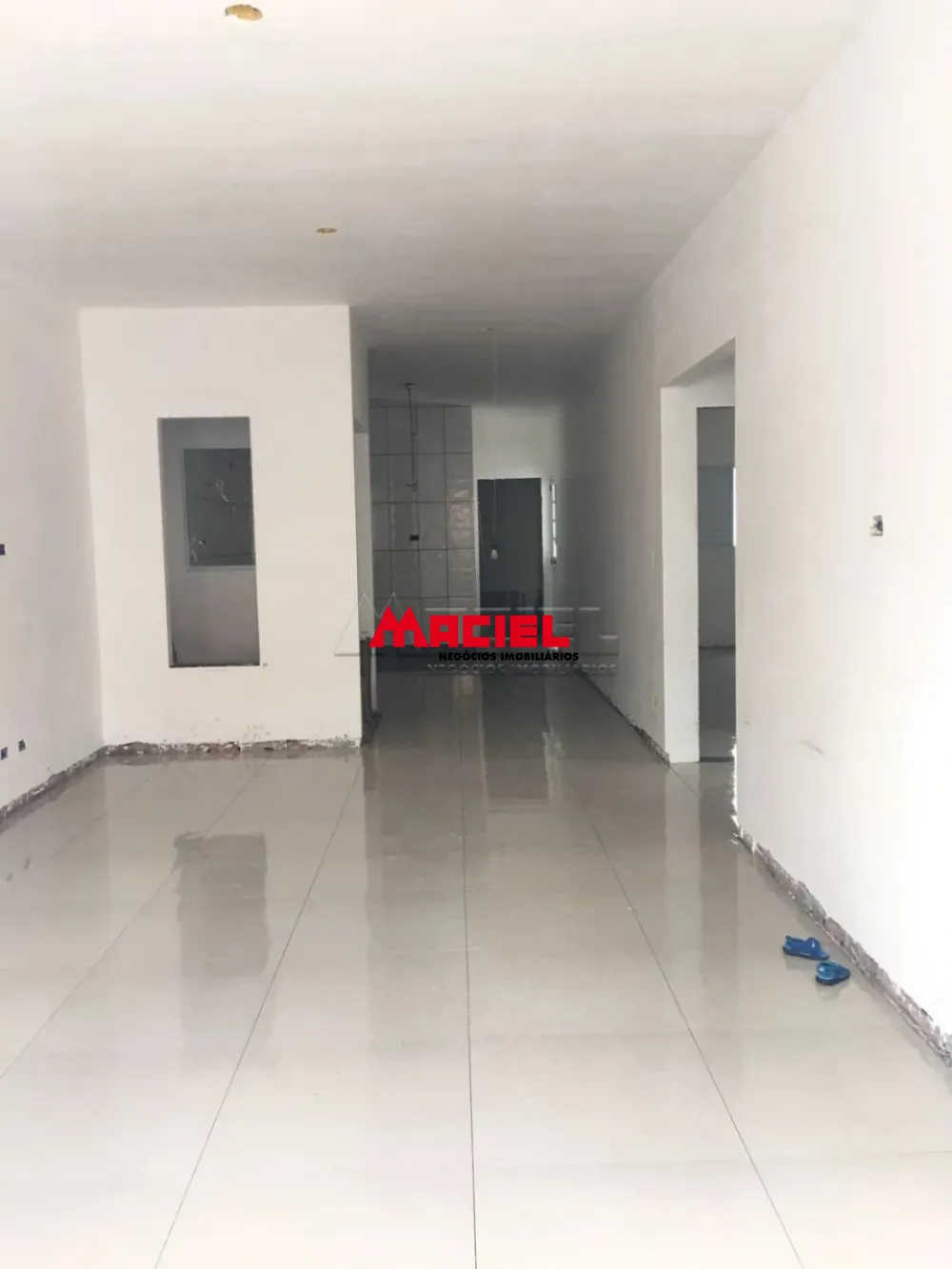 Alugar Casa / Padr&atilde;o em S&atilde;o Jos&eacute; dos Campos R$ 2.500,00 - Foto 4