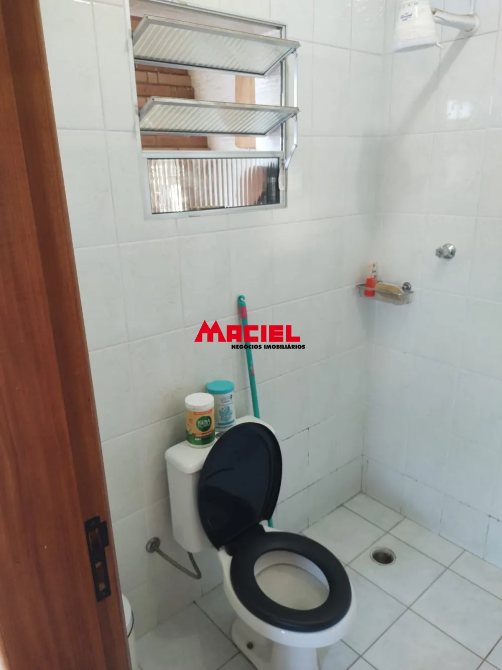 Alugar Casa / Padr&atilde;o em S&atilde;o Jos&eacute; dos Campos R$ 2.500,00 - Foto 38