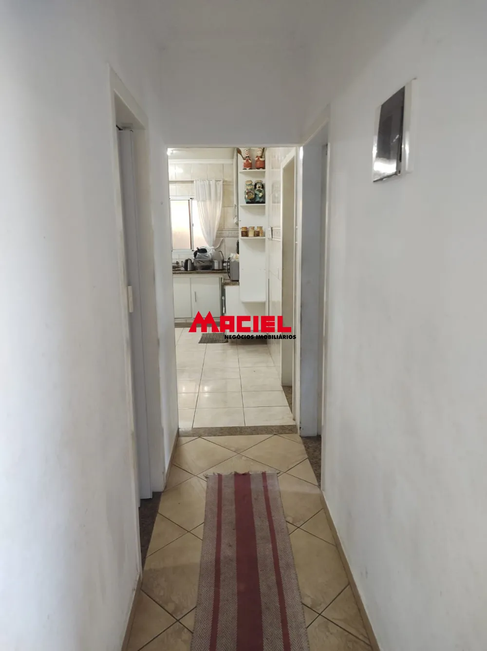 Alugar Casa / Padr&atilde;o em S&atilde;o Jos&eacute; dos Campos R$ 2.500,00 - Foto 2