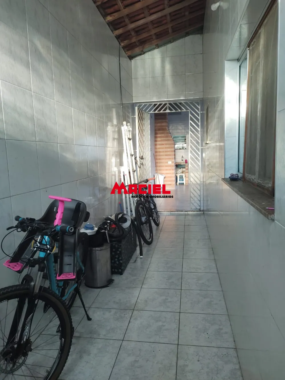 Alugar Casa / Padr&atilde;o em S&atilde;o Jos&eacute; dos Campos R$ 2.500,00 - Foto 17