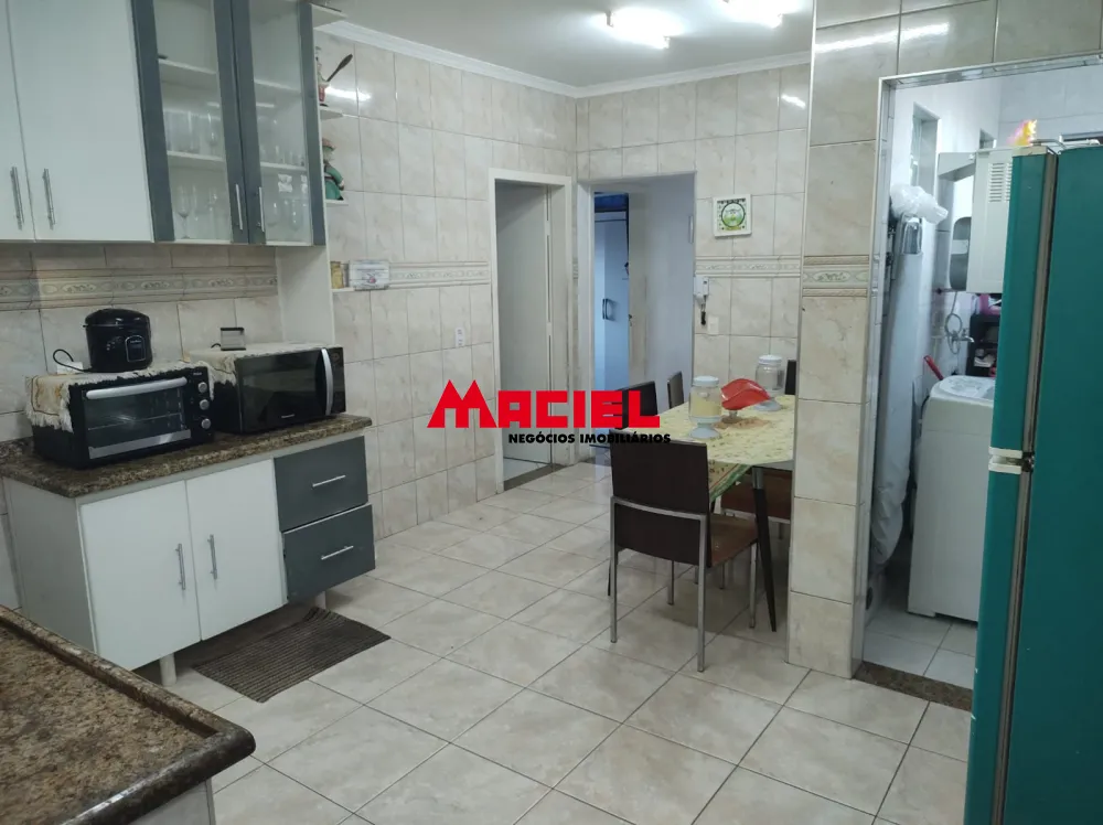 Alugar Casa / Padr&atilde;o em S&atilde;o Jos&eacute; dos Campos R$ 2.500,00 - Foto 18