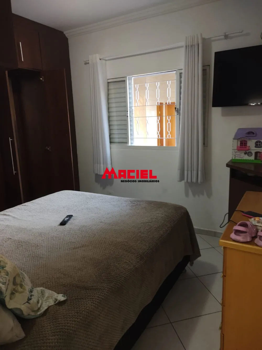 Alugar Casa / Padr&atilde;o em S&atilde;o Jos&eacute; dos Campos R$ 2.500,00 - Foto 20