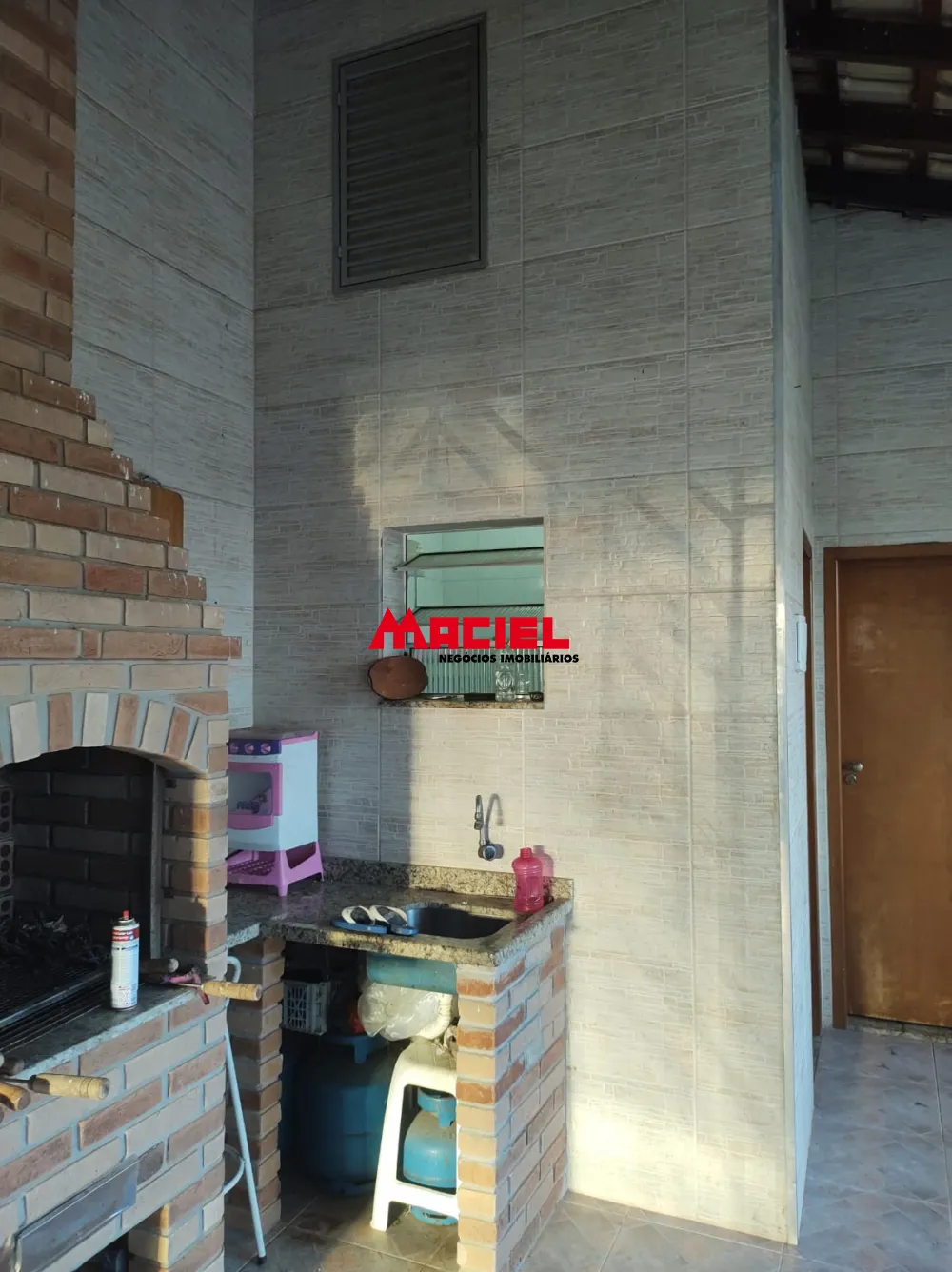 Alugar Casa / Padr&atilde;o em S&atilde;o Jos&eacute; dos Campos R$ 2.500,00 - Foto 28