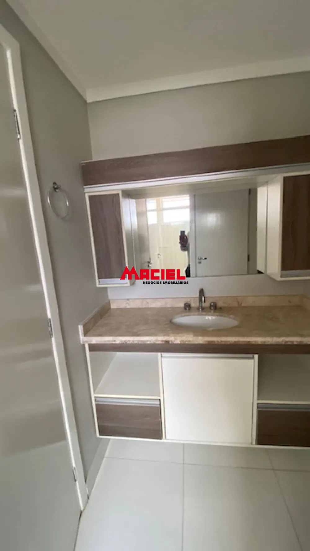 Alugar Apartamento / Padr&atilde;o em S&atilde;o Jos&eacute; dos Campos R$ 3.500,00 - Foto 18