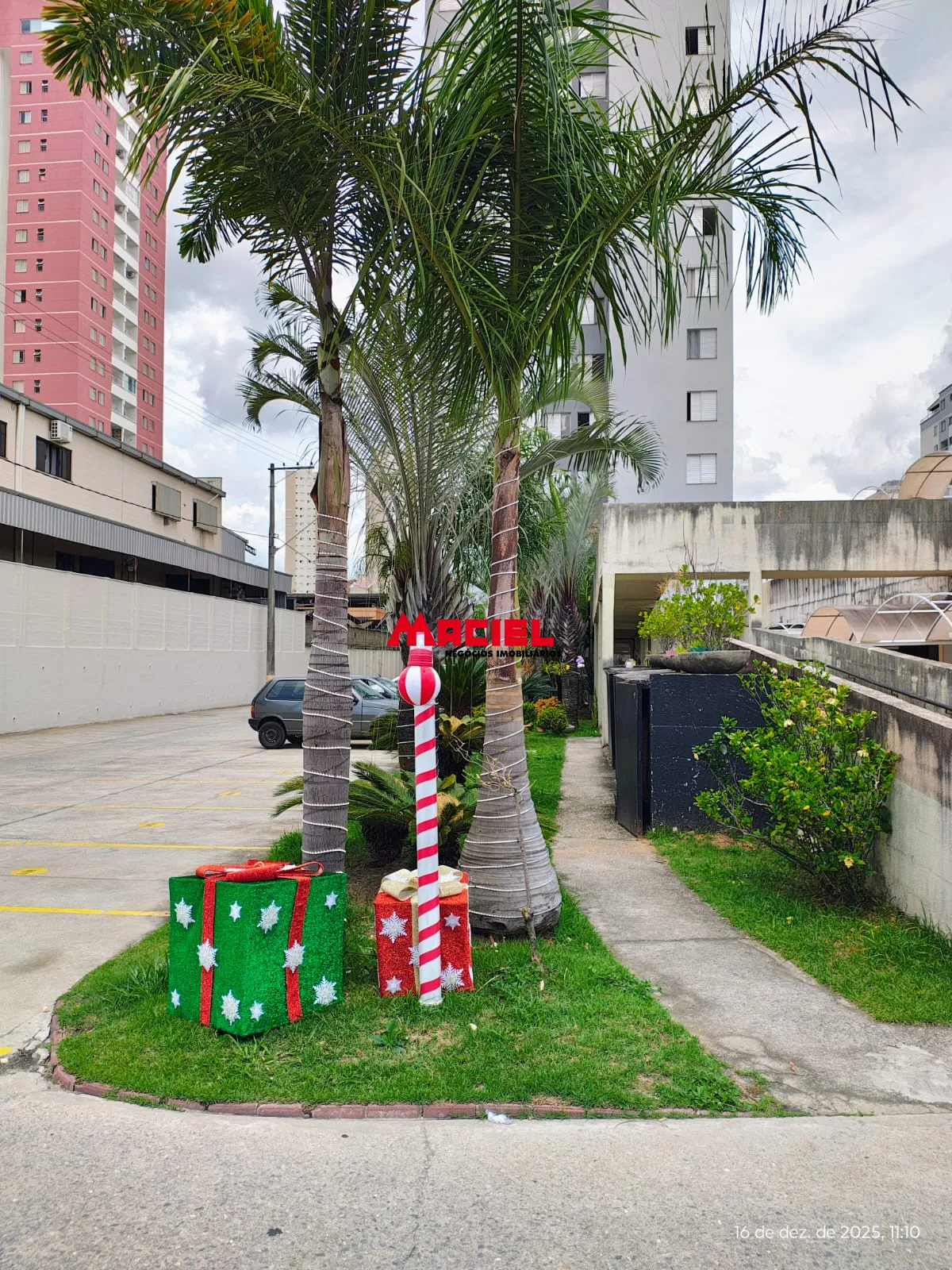 Alugar Apartamento / Padr&atilde;o em S&atilde;o Jos&eacute; dos Campos R$ 1.900,00 - Foto 3