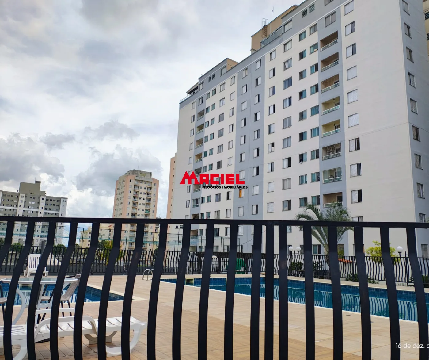 Alugar Apartamento / Padr&atilde;o em S&atilde;o Jos&eacute; dos Campos R$ 1.900,00 - Foto 4