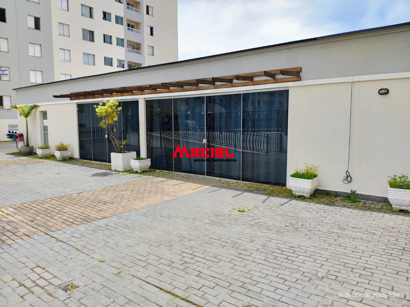 Alugar Apartamento / Padr&atilde;o em S&atilde;o Jos&eacute; dos Campos R$ 1.900,00 - Foto 7